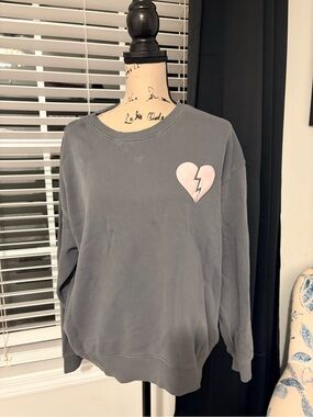 Wild fox Gray Heart Bolt Sweatshirt - Pink Heart Graphic